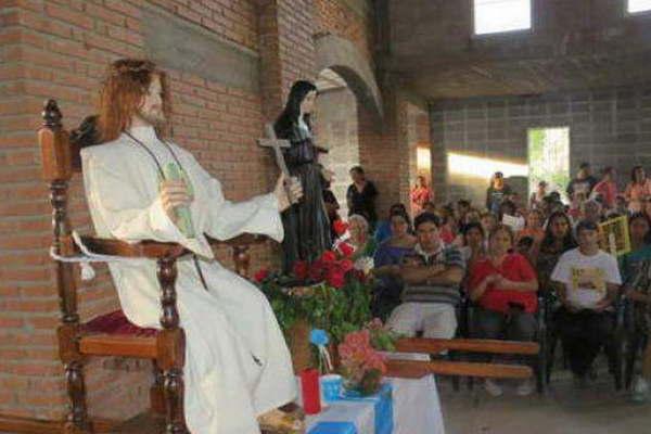 La feligresiacutea termense participoacute en las fiestas patronales en honor a Santa Rita