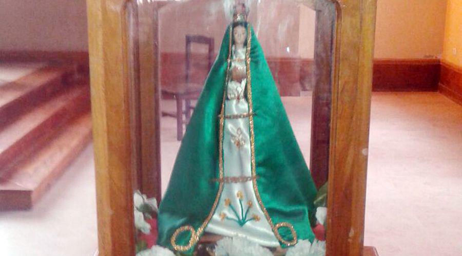 La imagen auteacutentica de la Virgen de Huachana visita la ciudad de Antildeatuya