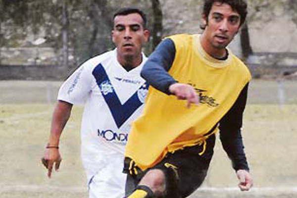 Veacutelez cerca de incorporar a Julio Javier Marchant