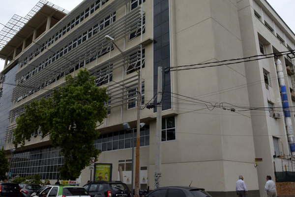 Un depravado es juzgado por violar a su sobrina de 12 antildeos