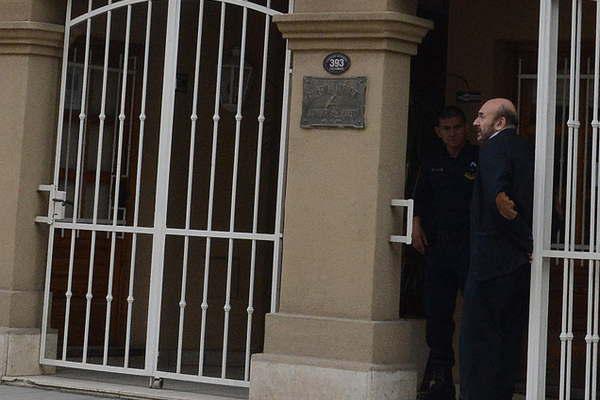 Fraude de  3900000- secuestran timbradora y detienen a un directivo del Colegio de Escribanos