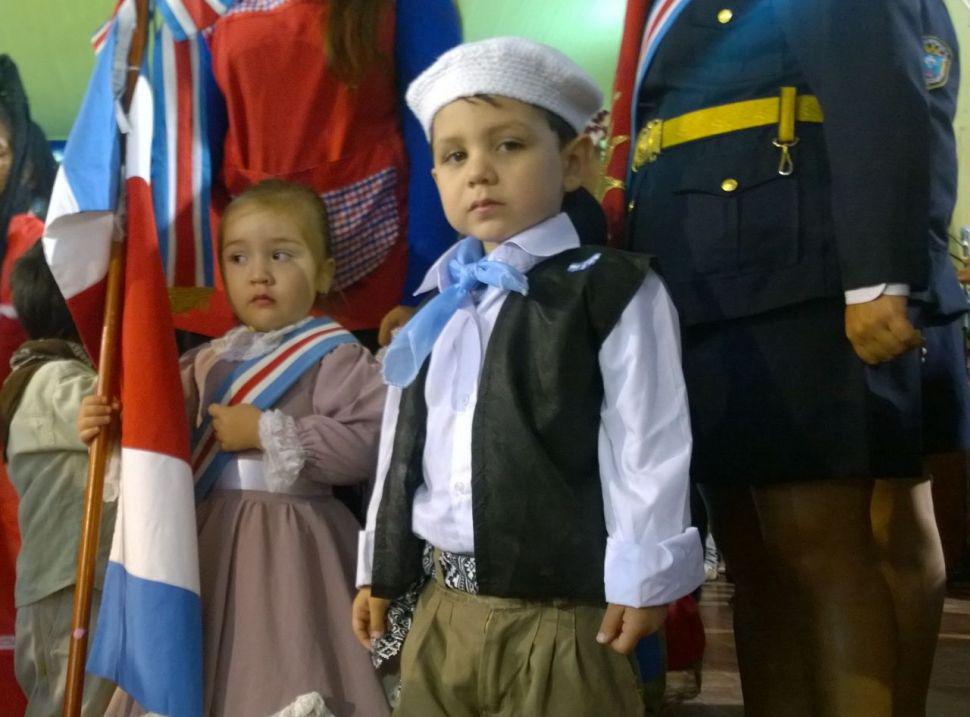 A pesar de las inclemencias climaacuteticas se celebra un nuevo aniversario de la patria