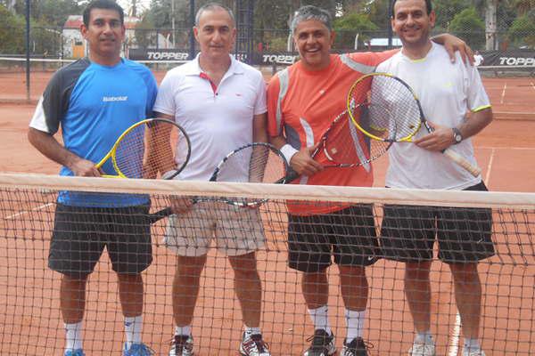El Torneo Nacional Seniors se pondraacute en juego en el Santiago Lawn Tennis Club