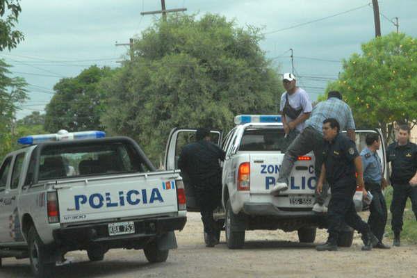 Apaleoacute orinoacute y filmoacute con el celular a su pareja hija de reconocida periodista