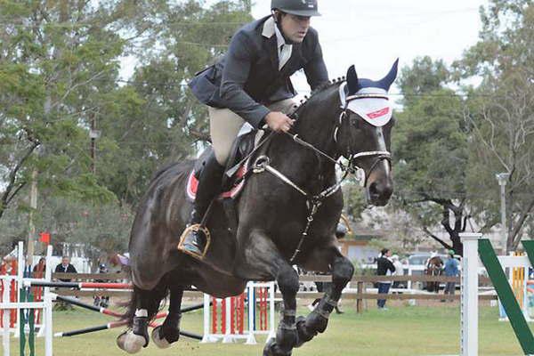 Exitoso arranque del Regional de Hipismo