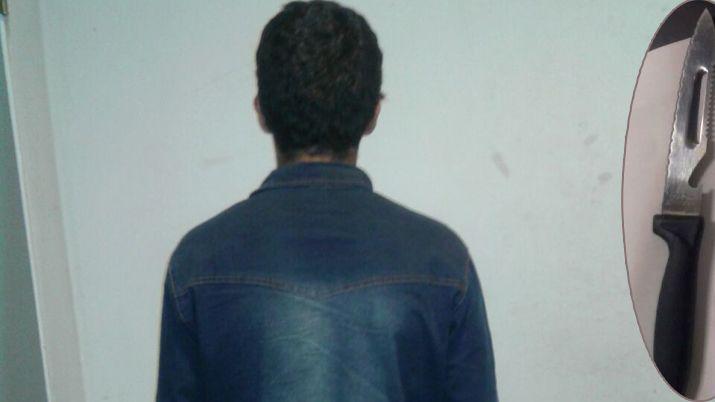 Asaltoacute a un remisero pero luego fue detenido por la policiacutea