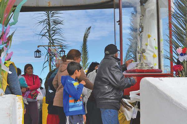 Acongojados por la muerte de un peregrino hoy se viviraacuten los actos centrales en honor a Mailiacuten