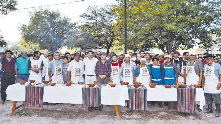 Sumampa celebroacute el diacutea de la Patria con un multitudinario encuentro popular
