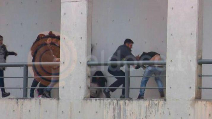 Familiares de Balbo y Sapito Goacutemez a las trompadas en Tribunales