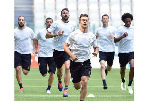 Video Dybala suentildea con ganar el tiacutetulo el saacutebado