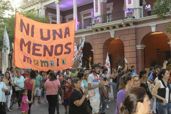 Este saacutebado se realizaraacute la marcha #NiUnaMenos desde la plaza Libertad