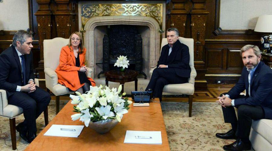 Mauricio Macri y Alicia Kirchner se reunieron en Casa Rosada