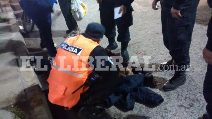 La mujer fue asistida por personal de seguridad hasta la llegada de una ambulancia