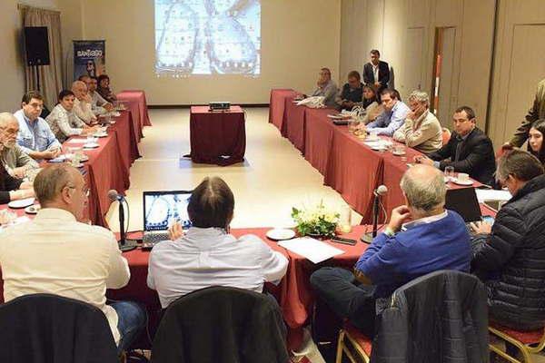 Con la presencia de la gobernadora realizan hoy la apertura turiacutestica de Las Termas de Riacuteo Hondo