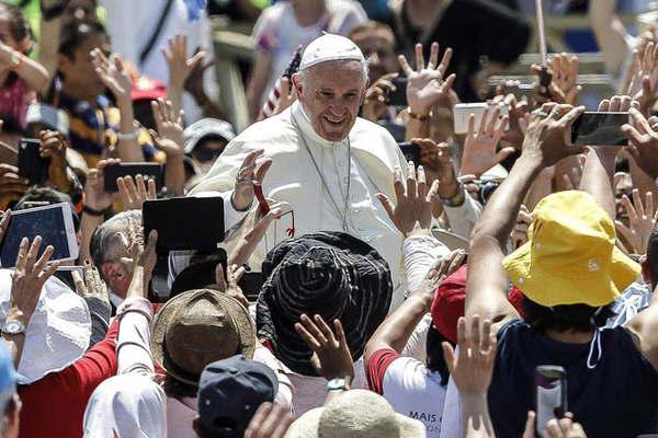 El Papa apuesta por la unidad en la diferencia en una Iglesia universal
