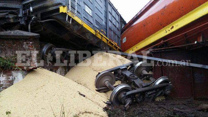 Descarriló un tren cargado con soja en Frías
