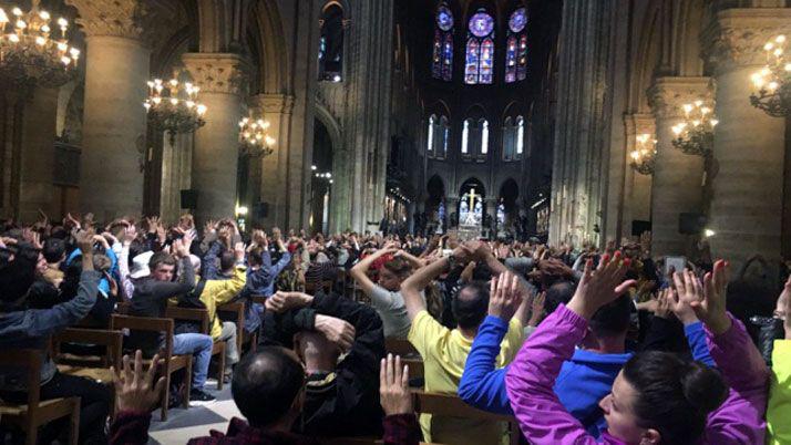 Tras un tiroteo 900 personas estaacuten atrapadas en Notre Dame