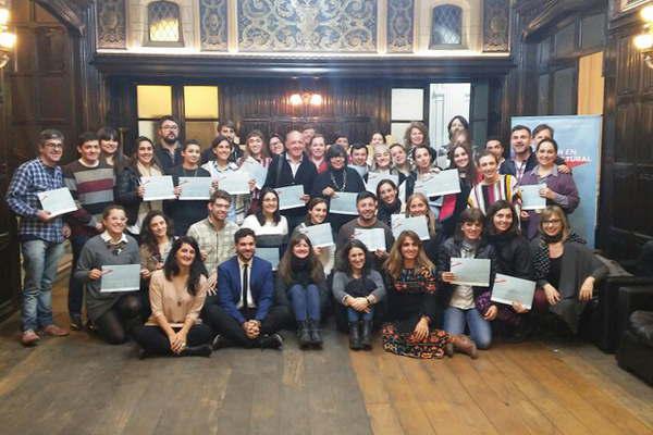 Una santiaguentildea entre los diez gestores culturales de la Regioacuten Norte