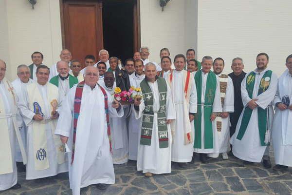Los sacerdotes de Santiago peregrinaron a Mama Antula en Siliacutepica