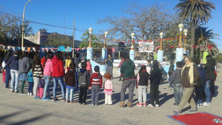 Lanzan Colecta Anual de Caacuteritas 2017 en Antildeatuya