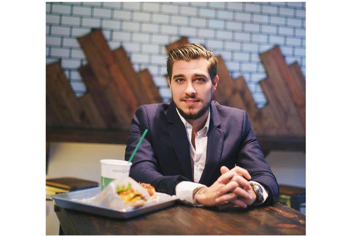 El joven empresario argentino que le dio una vuelta al negocio de las hamburguesas