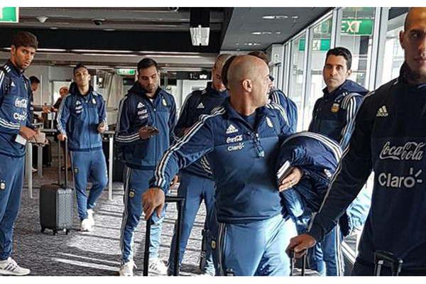 El seleccionado argentino se instaloacute en Singapur 