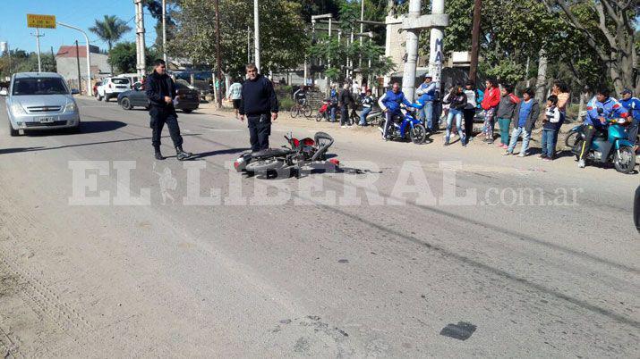 Una mujer sufrioacute fracturas en sus piernas tras violento choque