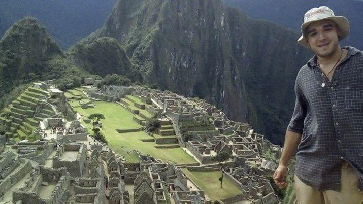 Los restos hallados en Peruacute son del turista argentino extraviado