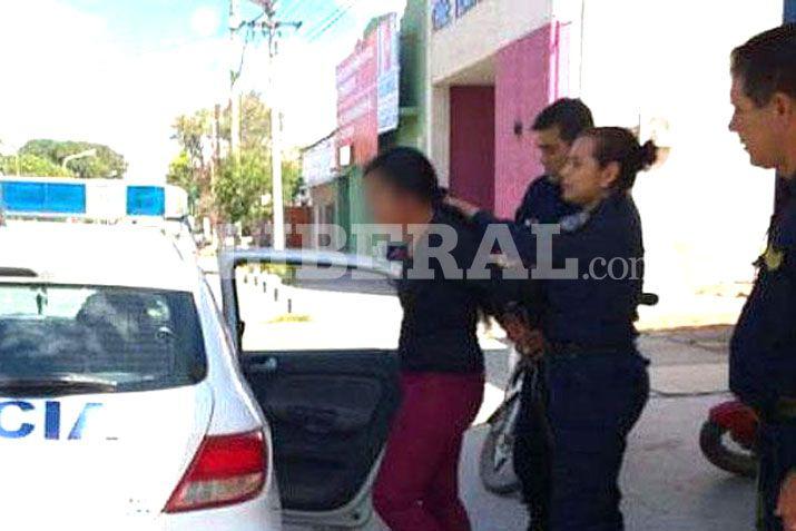 Detienen a una mujer por supuesto encubrimiento
