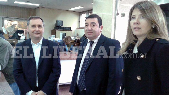 El Frente Ciacutevico presentoacute la constitucioacuten de su alianza electoral