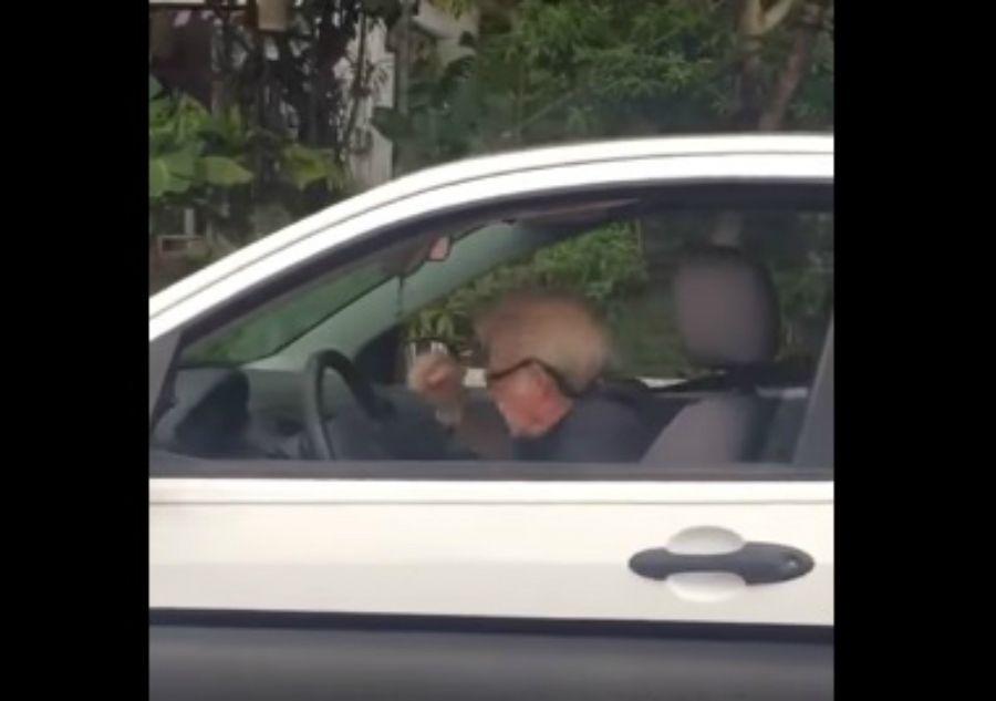 El abuelo rockero que es furor en YouTube