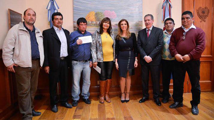 Comisionados municipales recibieron maquinarias