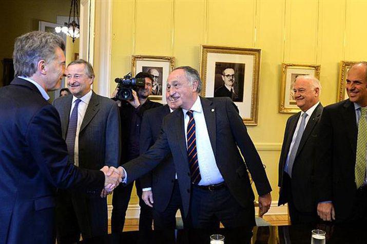 Macri recibió a la UIA que respaldó el proyecto del blanqueo laboral