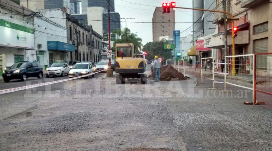 Realizan cortes y desviacuteos por obras en varios sectores de la ciudad