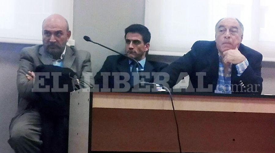 Afer escribanos- treinta diacuteas de detencioacuten para Juan Joseacute Bau