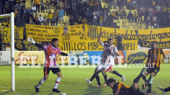 Mitre se enfrenta con Sarmiento