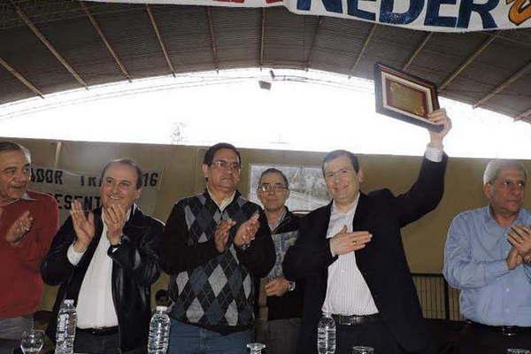 Trabajadores viales apoyaron la gestioacuten del Gobierno y el proyecto del Frente Ciacutevico