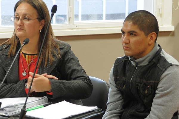 Piden 8 antildeos de caacutercel para un adolescente por el homicidio de un locutor