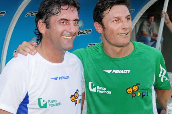 Zanetti jugaraacute con sus amigos en Santiago