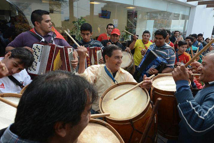 Las imgenes mas representativas de Santiago del Estero salieron a las calles
