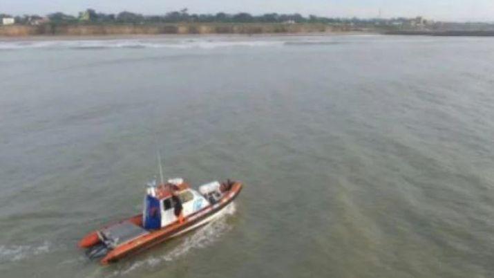 Rawson- un buque pesquero se hundioacute hay un muerto y nueve desaparecidos