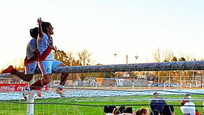 La santiaguentildea Beleacuten Spenig gritoacute campeoacuten con River Plate en fuacutetbol femenino
