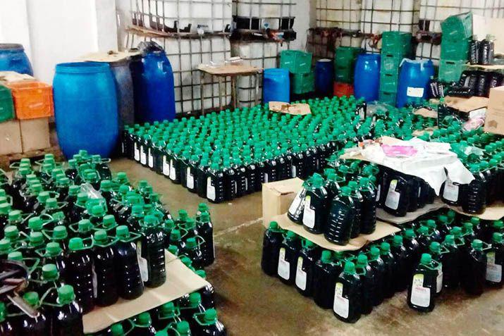El accionar policial logró desbaratar la producción y venta de artículos de limpieza apócrifos simulando ser principales marcas comerciales