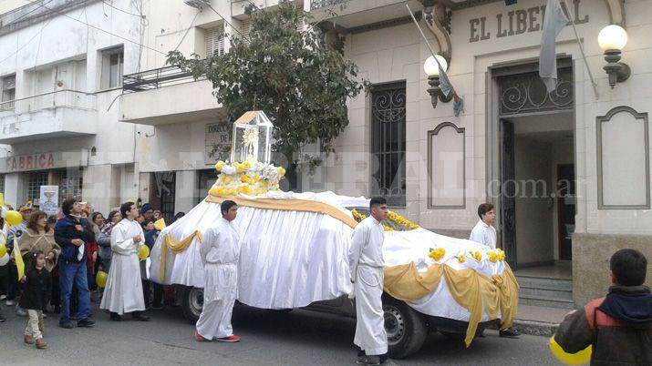 Se realizoacute la peregrinacioacuten con el Santiacutesimo Sacramento