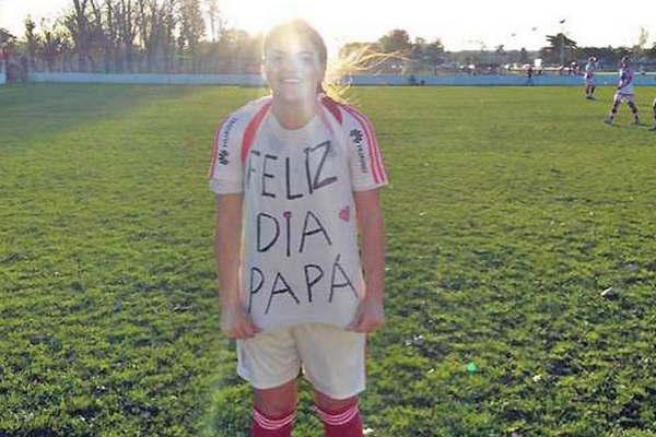 Beleacuten Spenig de festejo- gol y tiacutetulo con River Plate 