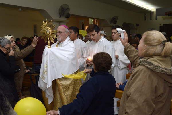Necesitamos acercarnos a la Eucaristiacutea para transformar nuestra Patria tan fragmentada