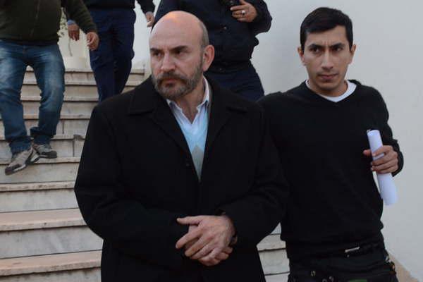 Allanaron la casa de Juan Joseacute Bau por documentos del Colegio