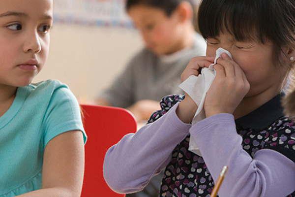 Piden a los padres tomar medidas preventivas para evitar los casos de afecciones respiratorias en nintildeos