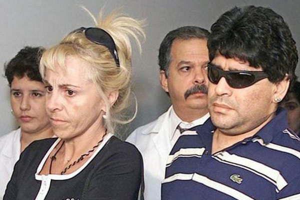 Diego Maradona  y Claudia  el caso maacutes resonante 