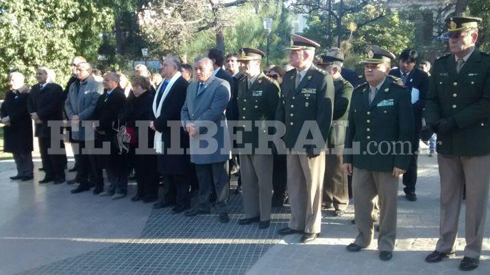 El intendente encabezoacute el acto por el Diacutea de la Bandera